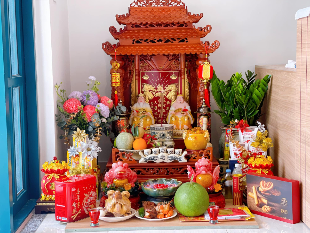 Khi chuẩn bị đồ lễ bàn thờ thần tài